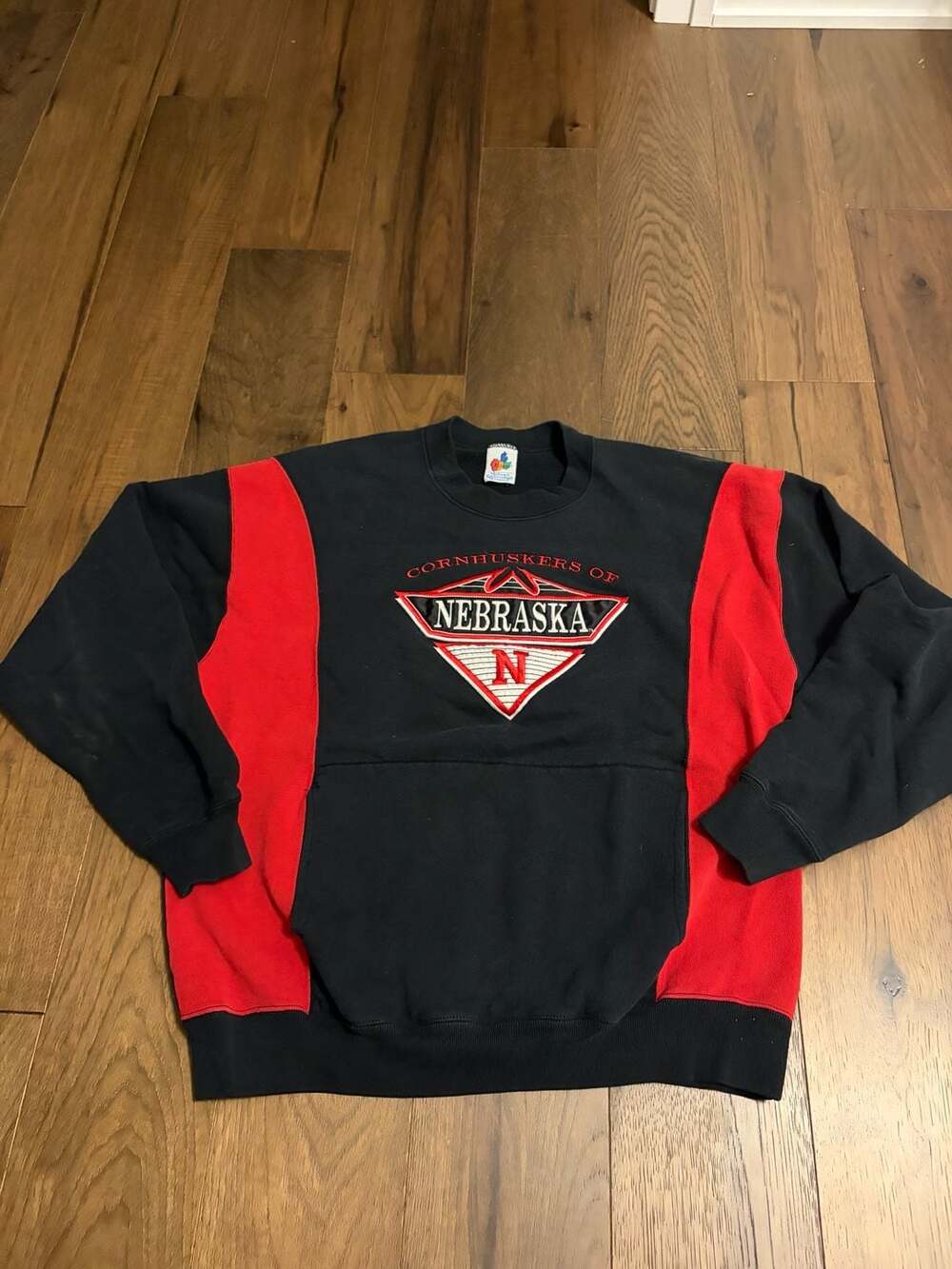 Midwest Embroidery Nebraska Cornhuskers Sweatshirt Size XL Vintage